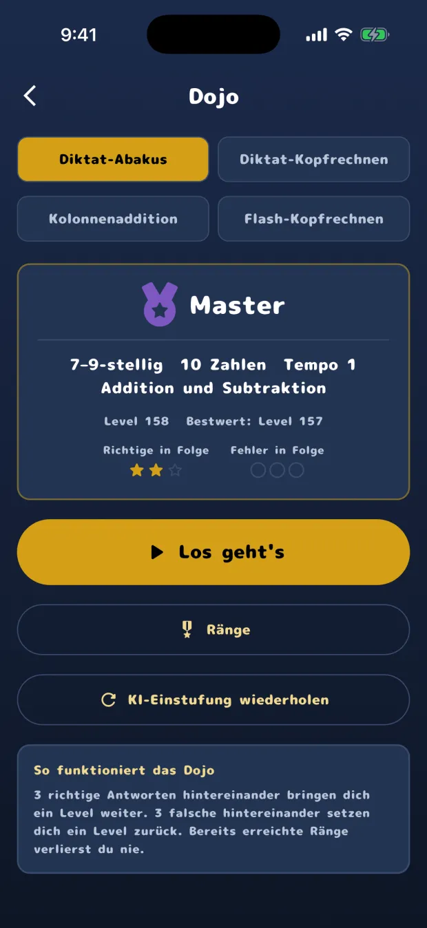 Der Startbildschirm im Dojo des Diktat-Abakus, mit dem Rang Master, Level 158 von 444 und der Anzeige "Richtige in Folge"